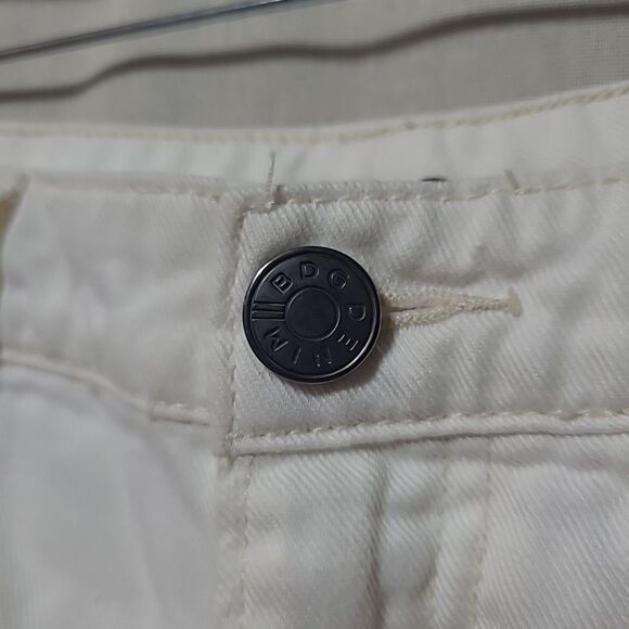 Urban Outfitters BDG High Rise Dree Cheeky Size 28W White Studded Denim Shorts - Picture 4 of 12